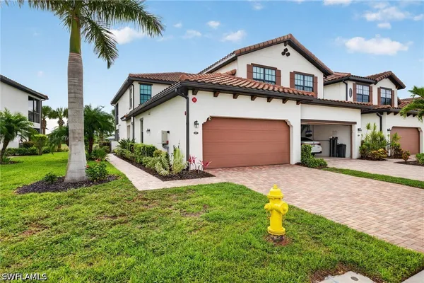 Property Slideshow image 2 of 45 | 12020 hawthorn lake dr 101, Fort Myers, FL, 33913