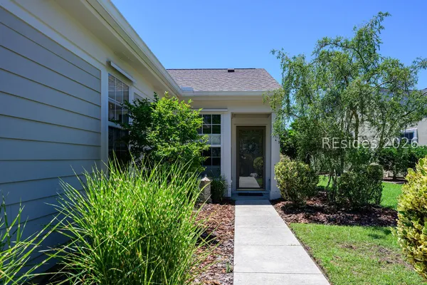 Property Slideshow image 2 of 35 | 152 lazy daisy dr, Bluffton, SC, 29909