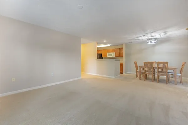 Property Slideshow image 3 of 20 | 1721 waterstone blvd 207, Washington Twp, OH, 45342