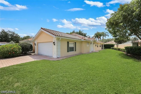 Property Slideshow image 2 of 49 | 3343 cayman ln, Naples, FL, 34119