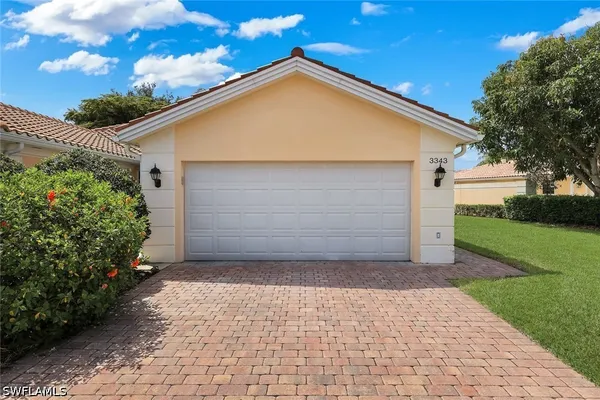 Property Slideshow image 3 of 49 | 3343 cayman ln, Naples, FL, 34119