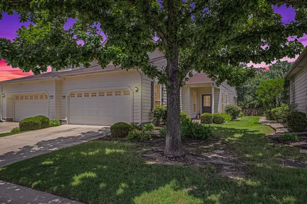 Property Slideshow image 3 of 17 | 308 portsmouth dr, Georgetown, TX, 78633