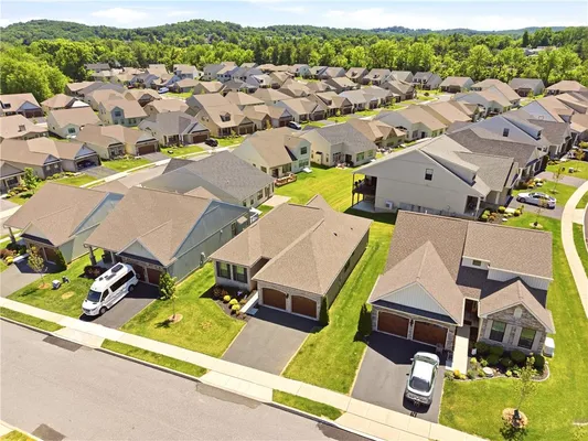 Property Slideshow image 3 of 62 | 4120 eveningstar rd, Emmaus Boro, PA, 18049