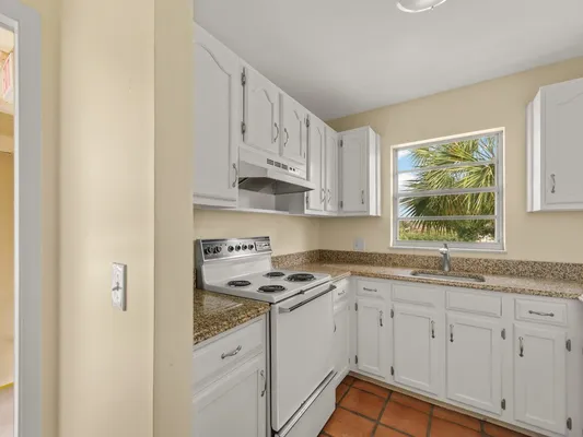 Property Slideshow image 3 of 35 | 45 vista gardens trl 207, Vero Beach, FL, 32962