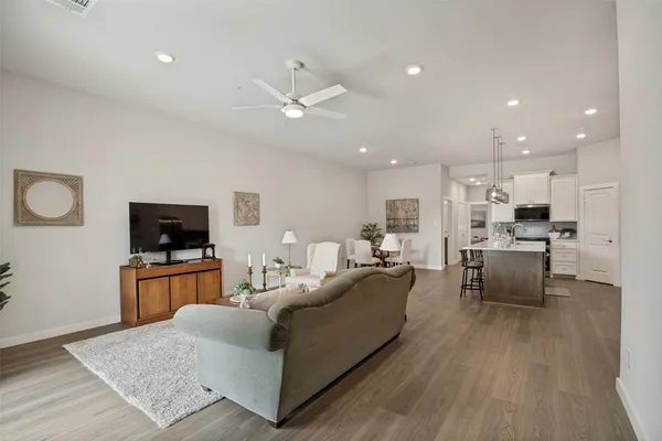 Property Slideshow image 3 of 26 | 618 tall grass trl, Wylie, TX, 75098