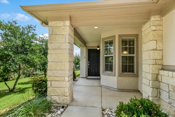 Property Slideshow image 2 of 20 | 512 salt creek ln, Georgetown, TX, 78633