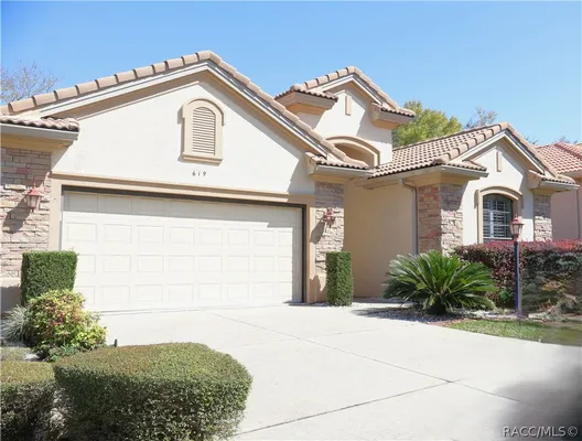 Property Slideshow image 2 of 57 | 619 w doerr path, Hernando, FL, 34442