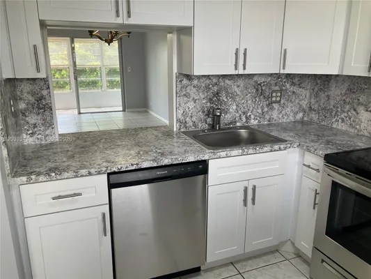 Property Slideshow image 3 of 67 | 2801 nw 47th ter 403b, Lauderdale Lakes, FL, 33313