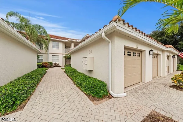 Property Slideshow image 2 of 29 | 14500 farrington way 105, Fort Myers, FL, 33912