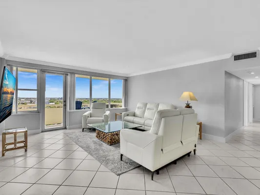 Property Slideshow image 3 of 54 | 3200 ne 36th st 1201, Fort Lauderdale, FL, 33308