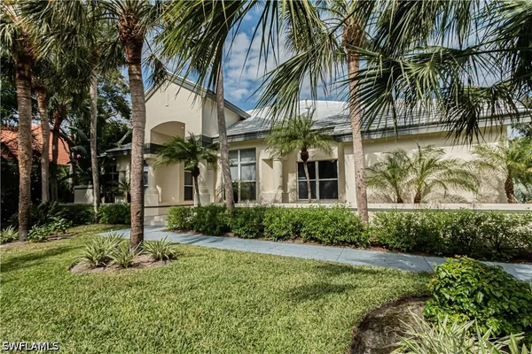 Property Slideshow image 3 of 50 | 3310 riverpark ct, Bonita Springs, FL, 34134