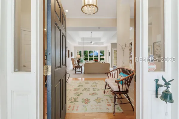 Property Slideshow image 3 of 42 | 24 glenmoor pl, Hilton Head Island, SC, 29926