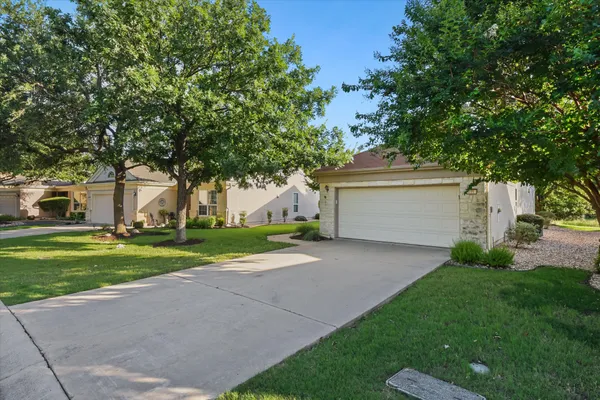 Property Slideshow image 3 of 35 | 111 bonham loop, Georgetown, TX, 78633