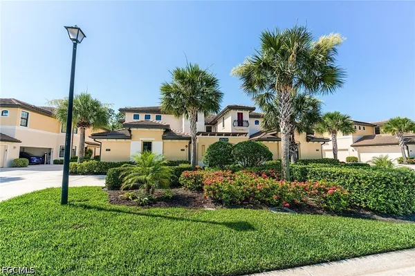 Property Slideshow image 2 of 50 | 10475 casella way 202, Fort Myers, FL, 33913