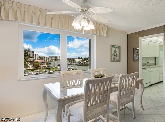 Property Slideshow image 2 of 27 | 2150 gulf shore blvd 411, Naples, FL, 34102