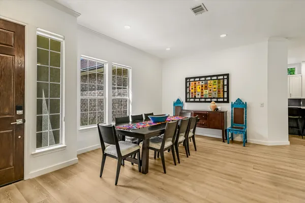 Property Slideshow image 3 of 25 | 105 stetson cir, Georgetown, TX, 78633