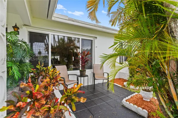Property Slideshow image 3 of 43 | 2930 nw 1st dr, Pompano Beach, FL, 33064