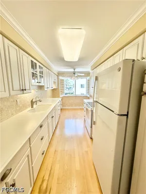 Property Slideshow image 3 of 33 | 3420 gulf shore blvd 43, Naples, FL, 34103