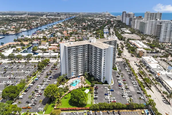 Property Slideshow image 3 of 53 | 3300 ne 36th st 1621, Fort Lauderdale, FL, 33308
