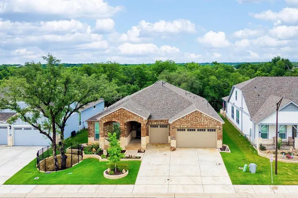 Property Slideshow image 2 of 40 | 222 saddlebred ln, Georgetown, TX, 78633
