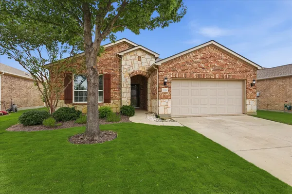 Property Slideshow image 2 of 31 | 7358 trull brook ln, Frisco, TX, 75036