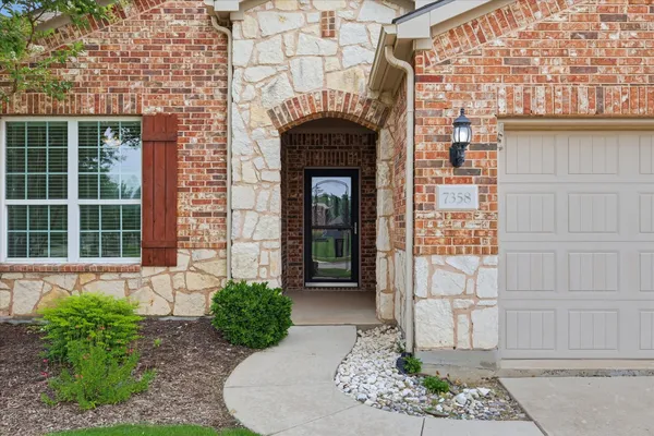 Property Slideshow image 3 of 31 | 7358 trull brook ln, Frisco, TX, 75036