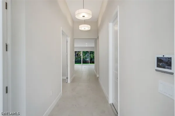 Property Slideshow image 3 of 26 | 2565 kingfisher dr, Naples, FL, 34112