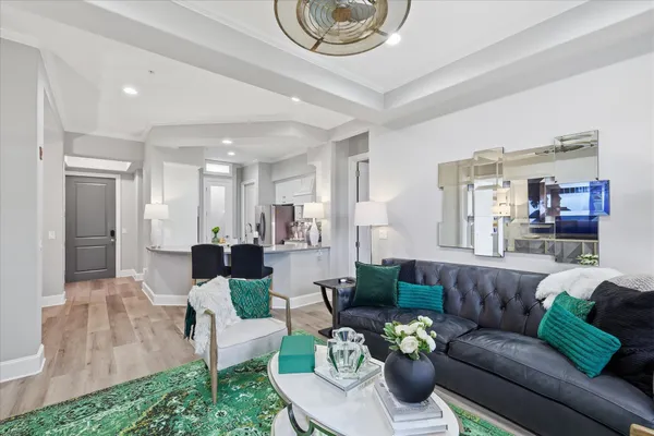 Property Slideshow image 3 of 25 | 301 watermere dr 306, Southlake, TX, 76092
