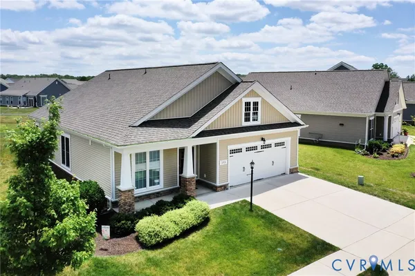 Property Slideshow image 2 of 44 | 1713 new settlement dr, Henrico, VA, 23231