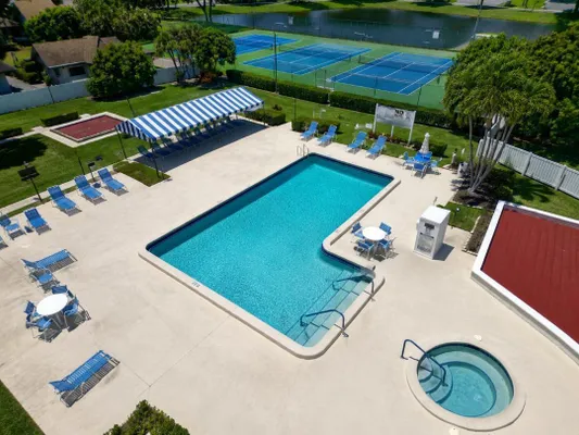 Property Slideshow image 2 of 13 | 6310 tall cypress cir, ,, FL, 33463