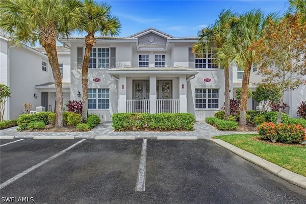 Property Slideshow image 2 of 42 | 8355 whisper trace way 202, Naples, FL, 34114