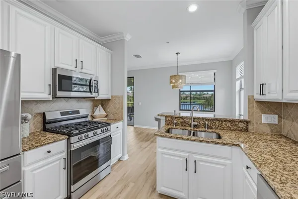 Property Slideshow image 3 of 49 | 3153 aviamar cir 202, Naples, FL, 34114