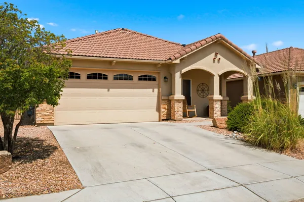 Property Slideshow image 2 of 41 | 840 cottonwood cir, Bernalillo, NM, 87004