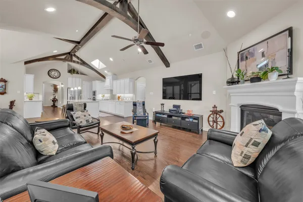 Property Slideshow image 2 of 40 | 2704 esplanade blvd 2704, Mansfield, TX, 76063