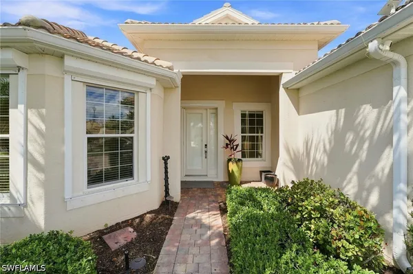 Property Slideshow image 3 of 49 | , Naples, FL, 34114