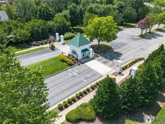 Property Slideshow image 2 of 20 | 5046 lewisetta dr, Glen Allen, VA, 23060