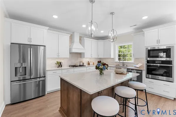 Property Slideshow image 2 of 43 | 10005 potters wheel way, Goochland, VA, 23238
