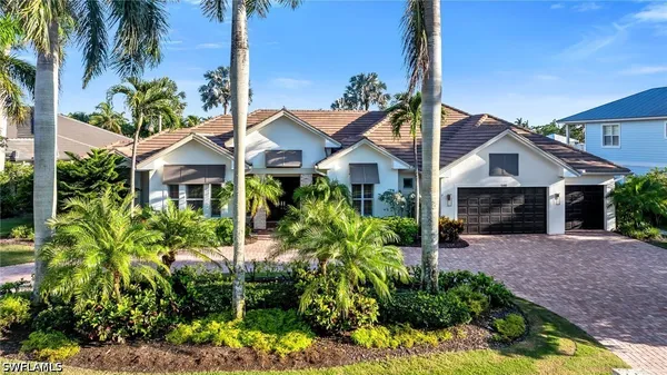 Property Slideshow image 2 of 28 | 590 putter point pl, Naples, FL, 34103