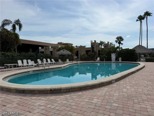 Property Slideshow image 3 of 17 | 1724 pine valley dr 202, Fort Myers, FL, 33907