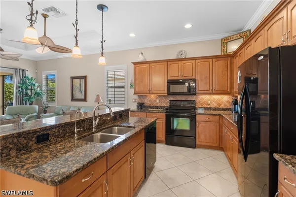 Property Slideshow image 2 of 32 | 10428 materita dr, Fort Myers, FL, 33913