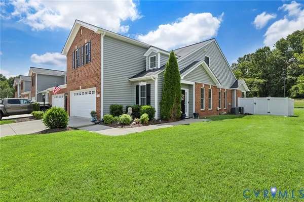 Property Slideshow image 3 of 29 | 7745 marshall arch dr, Mechanicsville, VA, 23111