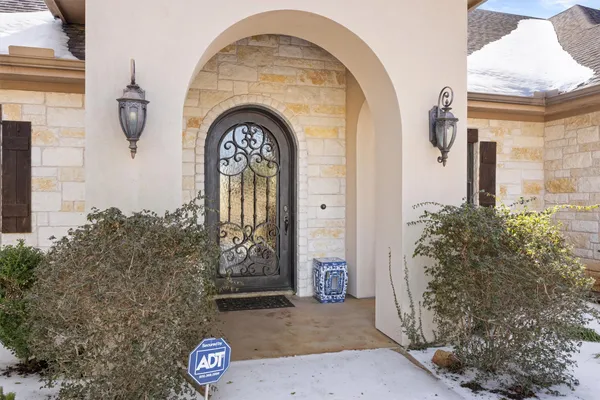 Property Slideshow image 3 of 39 | 203 pristine ln, Georgetown, TX, 78633