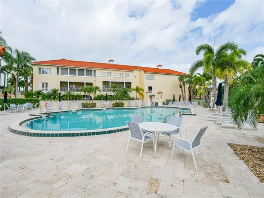 Property Slideshow image 3 of 31 | 5025 harmony cir 202, Vero Beach, FL, 32967