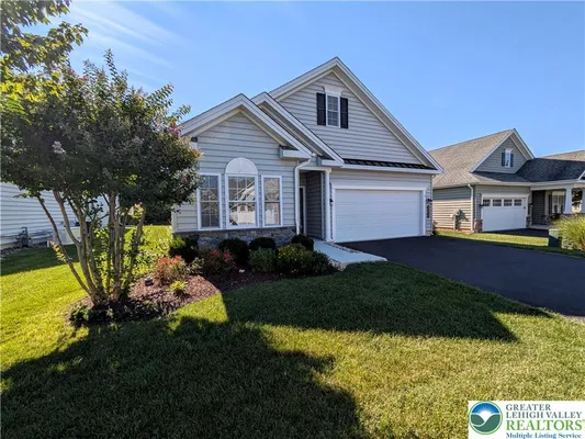 Property Slideshow image 3 of 38 | 4633 freedom way, Upper Saucon Twp, PA, 18034