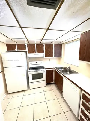 Property Slideshow image 3 of 12 | 6570 royal palm blvd 107j, Margate, FL, 33063