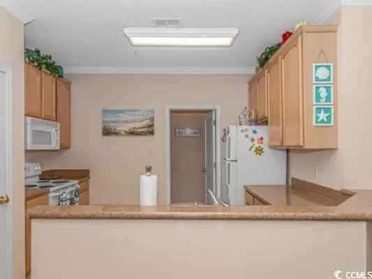Property Slideshow image 3 of 31 | 5804 longwood dr 203, Murrells Inlet, SC, 29576