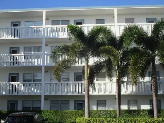 Property Slideshow image 2 of 9 | 2069 exeter d, Boca Raton, FL, 33434