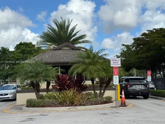 Property Slideshow image 2 of 35 | 200 sw 132nd way 212l, Pembroke Pines, FL, 33027