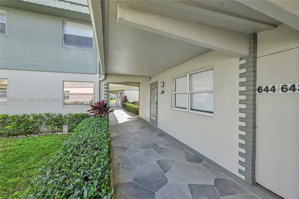 Property Slideshow image 3 of 46 | 644 n flanders n 644, Delray Beach, FL, 33484