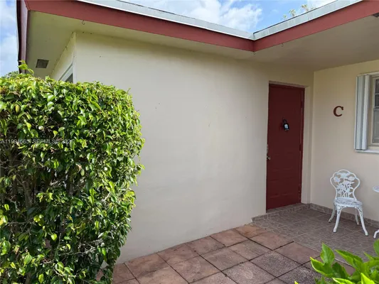 Property Slideshow image 2 of 14 | 4710 nw 4th st c, Delray Beach, FL, 33445